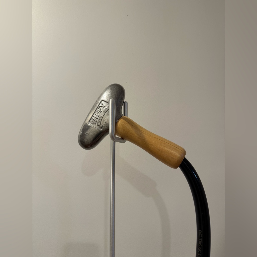 Jiffy Pink Garment Steamer with Metal Steam Head - Picture 2 of 2